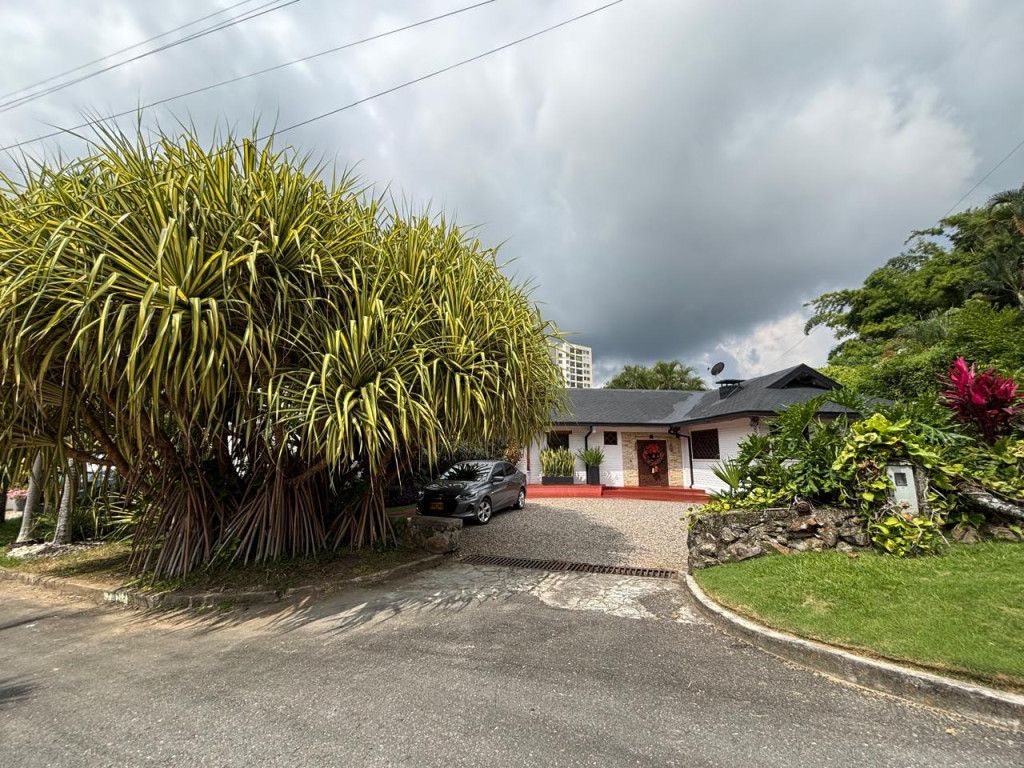 Casa en venta Tolima Ibagué Br Praderas Santa Rita Et Iv 240 m2 Habitaciones 5 Baños 4 Garajes 0 Precio $1500000000