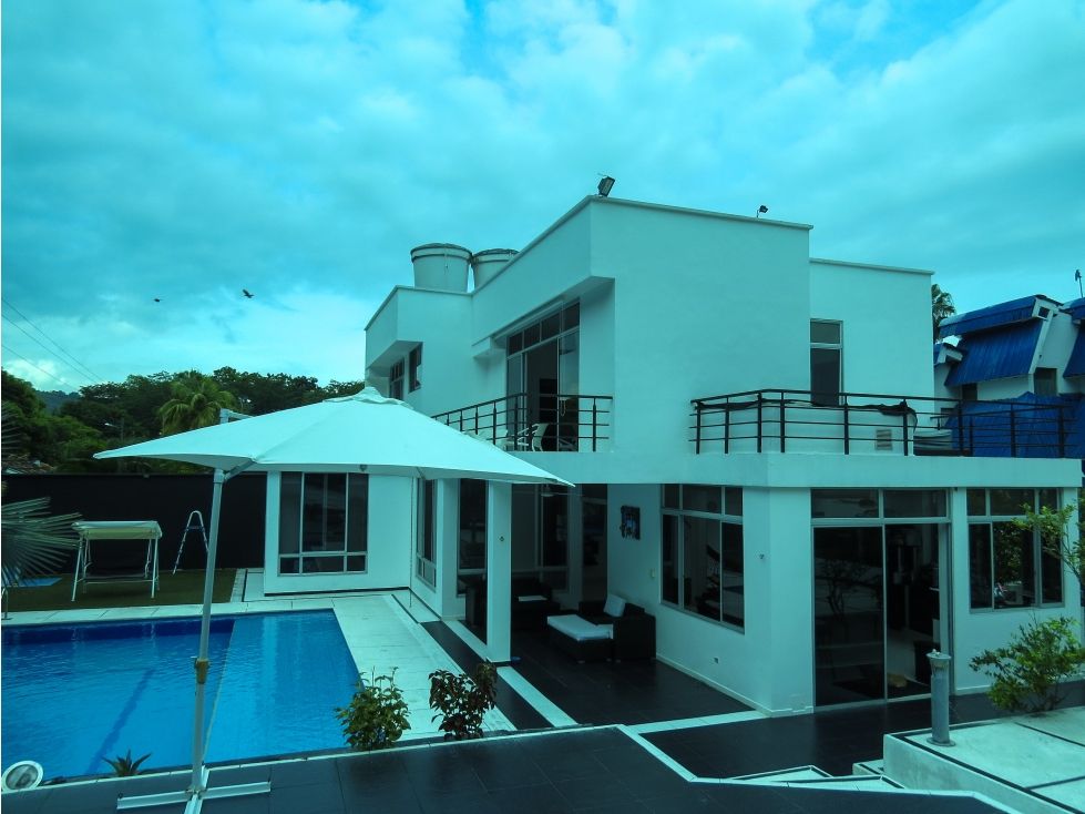 Casa Campestre en venta Tolima Melgar Melgar 332 m2 Habitaciones 6 Baños 7 Garajes 8 Precio $1250000000