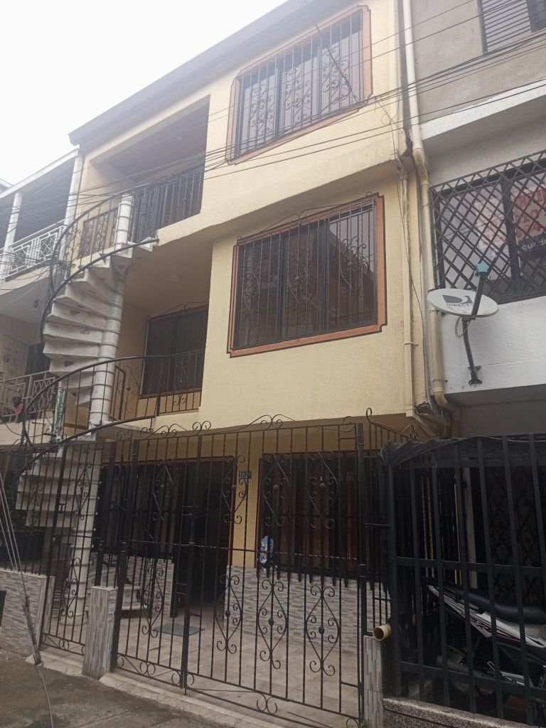 Apartamento en arriendo Valle Del Cauca Cali Urbanización La Base planta Y Talleres 80 m2 Habitaciones 3 Baños 1 Garajes 1 Precio $950000