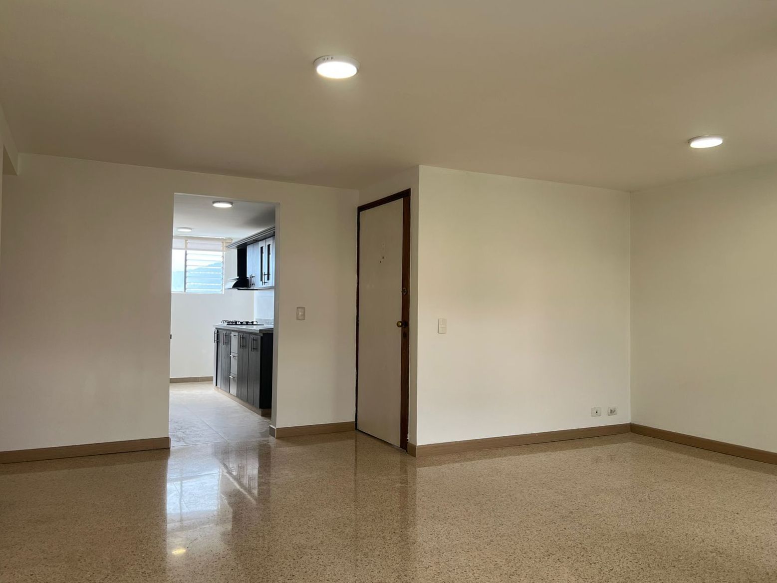 Apartamento en arriendo Antioquia Medellín El Diamante No 2 90 m2 Habitaciones 3 Baños 3 Garajes 1 Precio $4700000