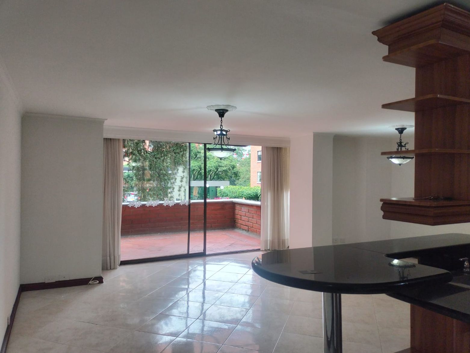 Apartamento en arriendo Antioquia Medellín Alejandria 200 m2 Habitaciones 3 Baños 4 Garajes 3 Precio $4450000