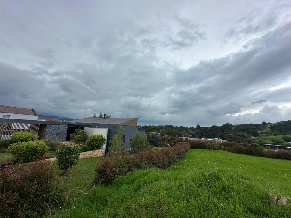 Lote en venta Antioquia Envigado Envigado 1200 m2 Habitaciones 0 Baños 0 Garajes 0 Precio $1300000000