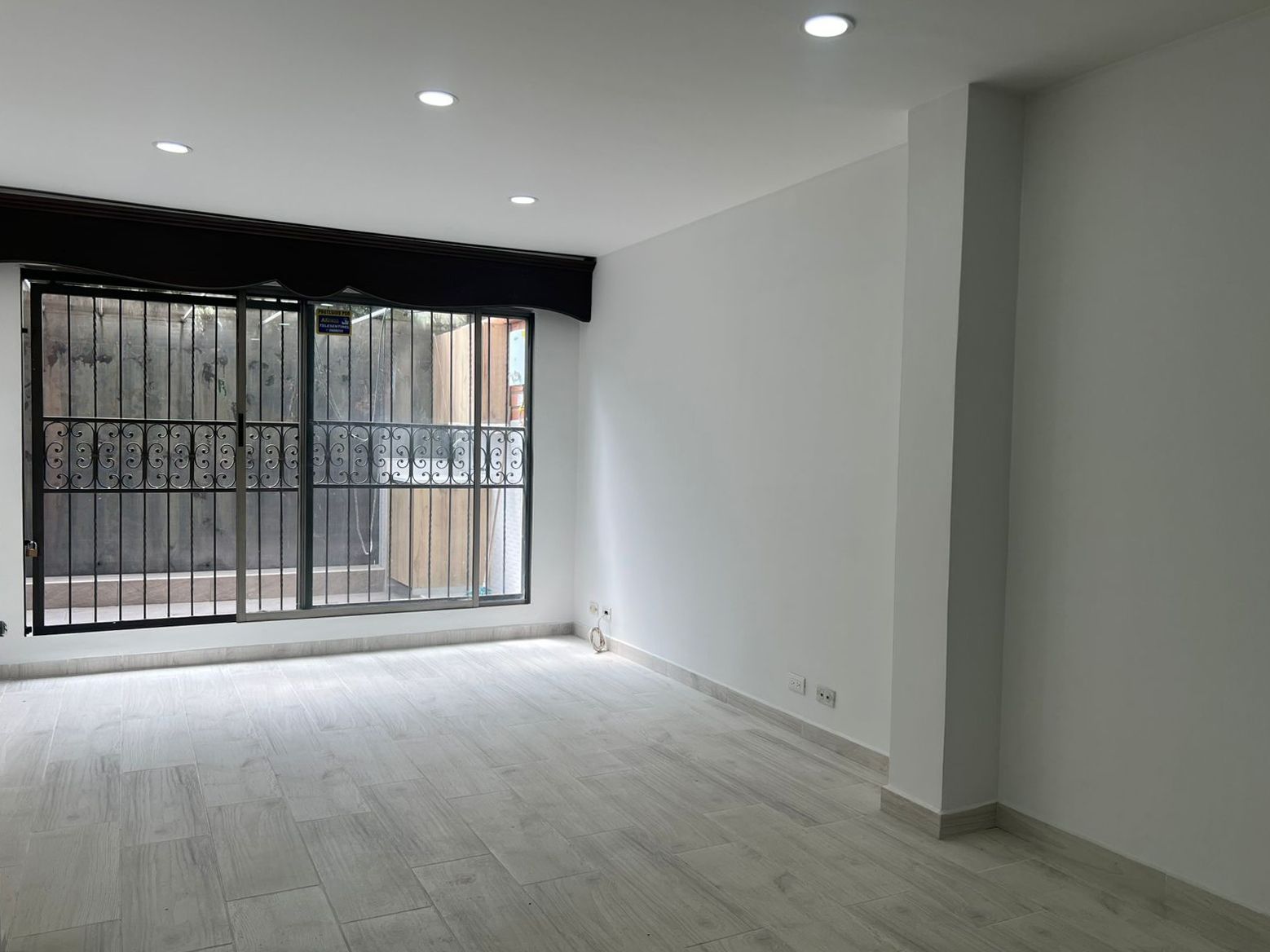 Casa en arriendo Antioquia Envigado Camino Verde De Las Cometas 95 m2 Habitaciones 2 Baños 3 Garajes 1 Precio $4100000