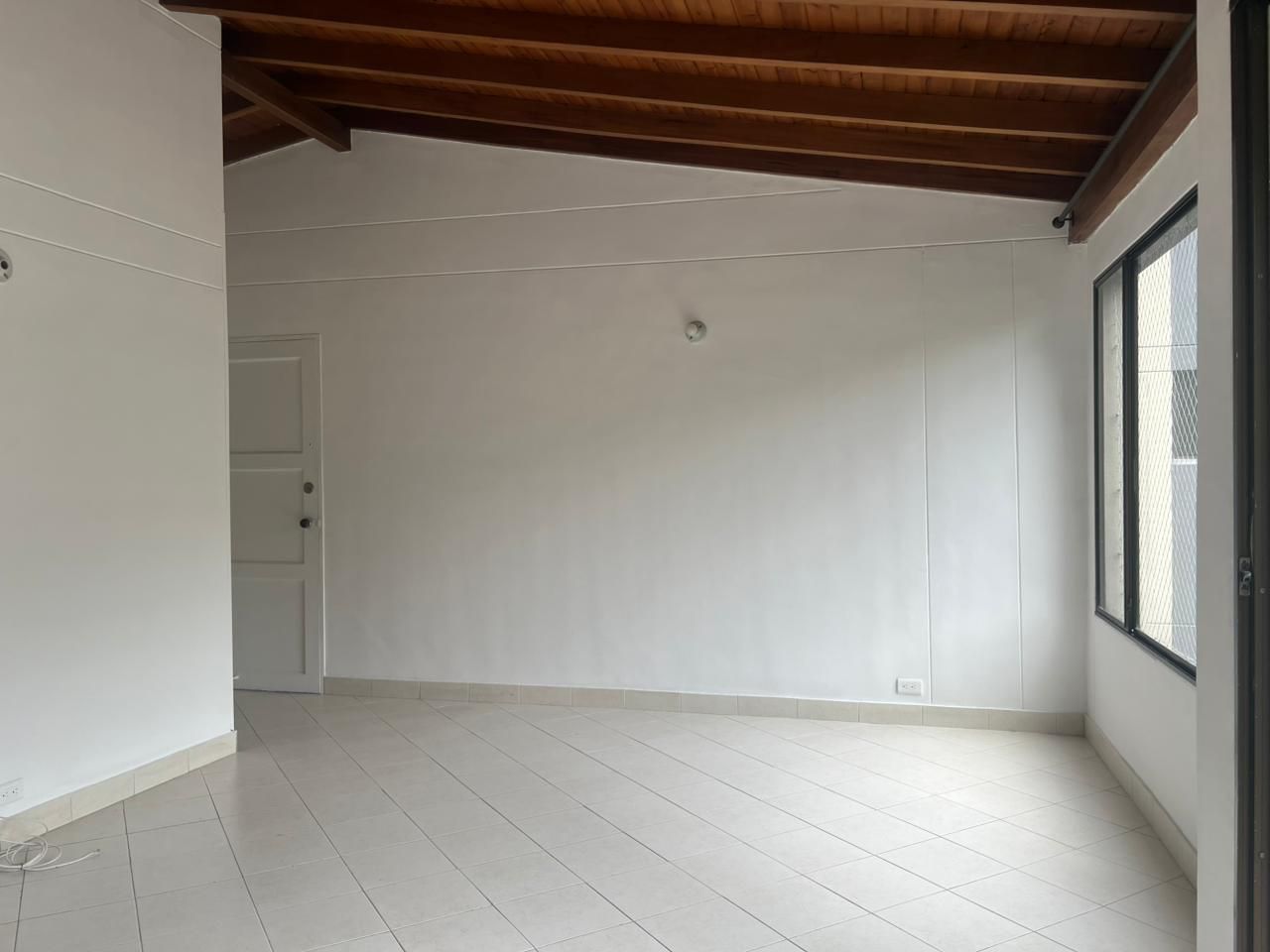 Apartamento en arriendo Antioquia Envigado Balcones De La Abadia Ii 75 m2 Habitaciones 3 Baños 2 Garajes 1 Precio $3650000