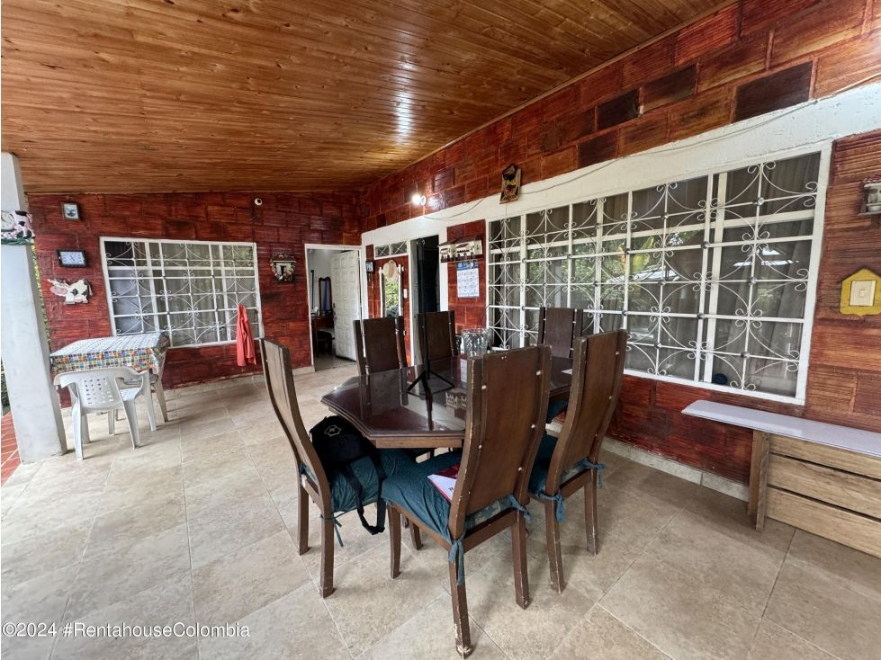 Casa en venta Cundinamarca Anapoima Anapoima 242 m2 Habitaciones 4 Baños 2 Garajes 2 Precio $380000000