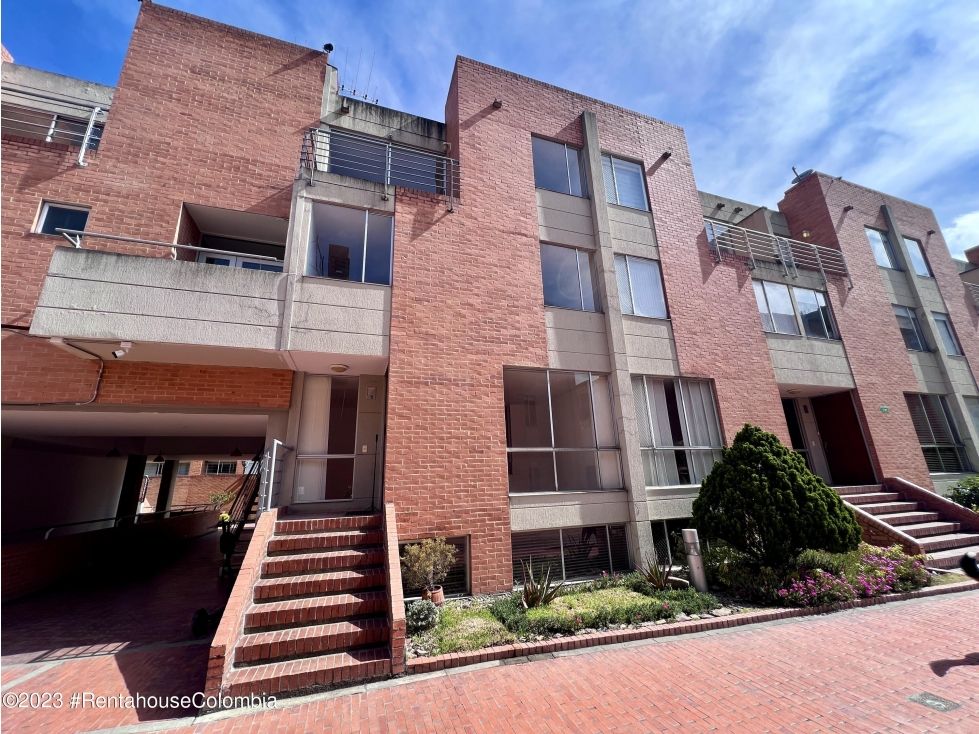 Casa en venta Cundinamarca Bogotá San Antonio Nor - Occidental 136 m2 Habitaciones 3 Baños 3 Garajes 2 Precio $650000000