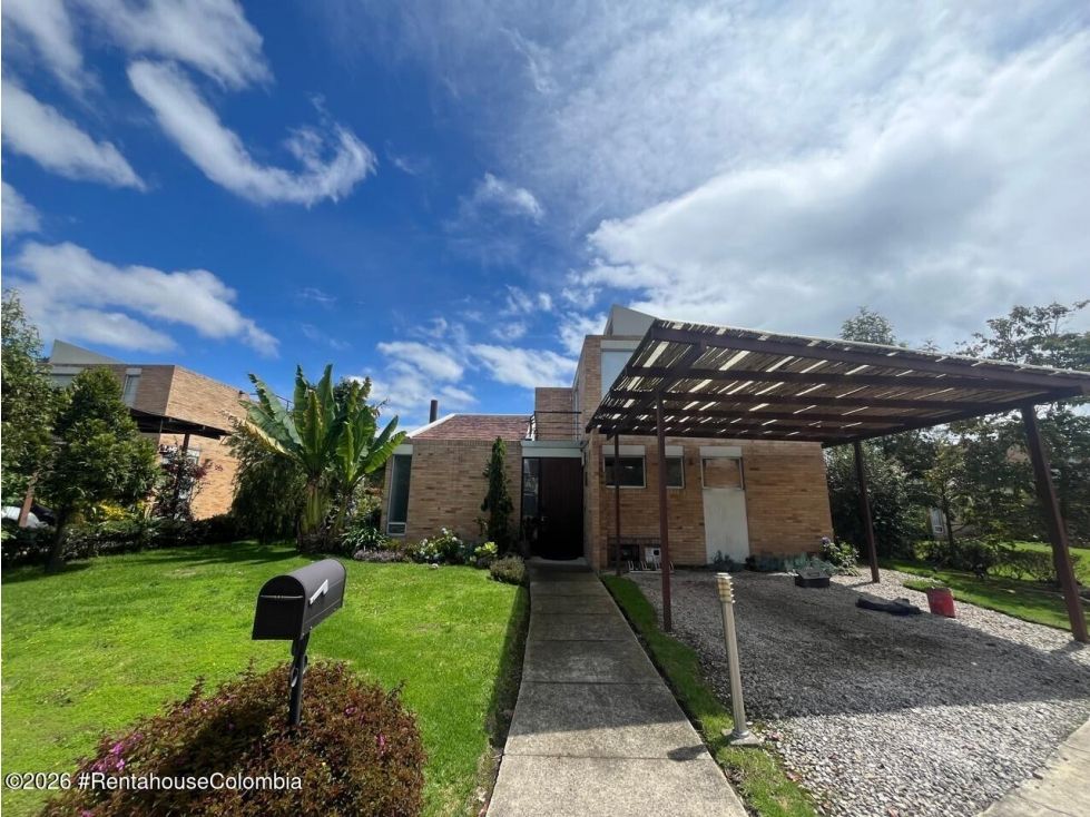 Casa en venta Cundinamarca Cajicá Cajica 220 m2 Habitaciones 3 Baños 4 Garajes 2 Precio $1500000000