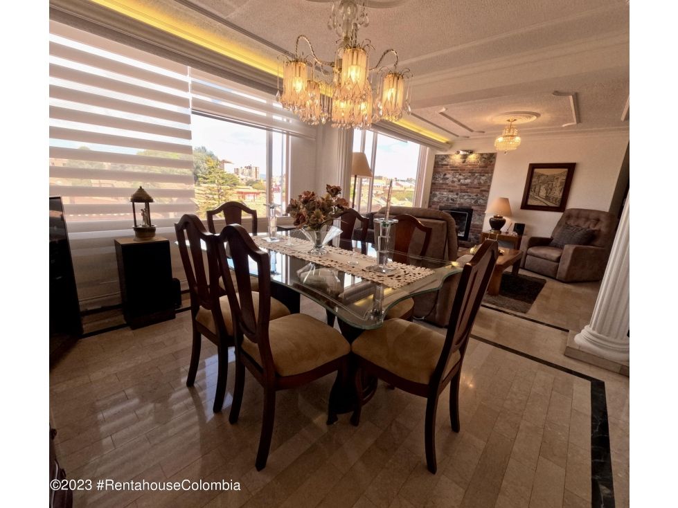 Apartamento en venta Cundinamarca Bogotá Cedro Madeiras 207 m2 Habitaciones 5 Baños 3 Garajes 2 Precio $670000000