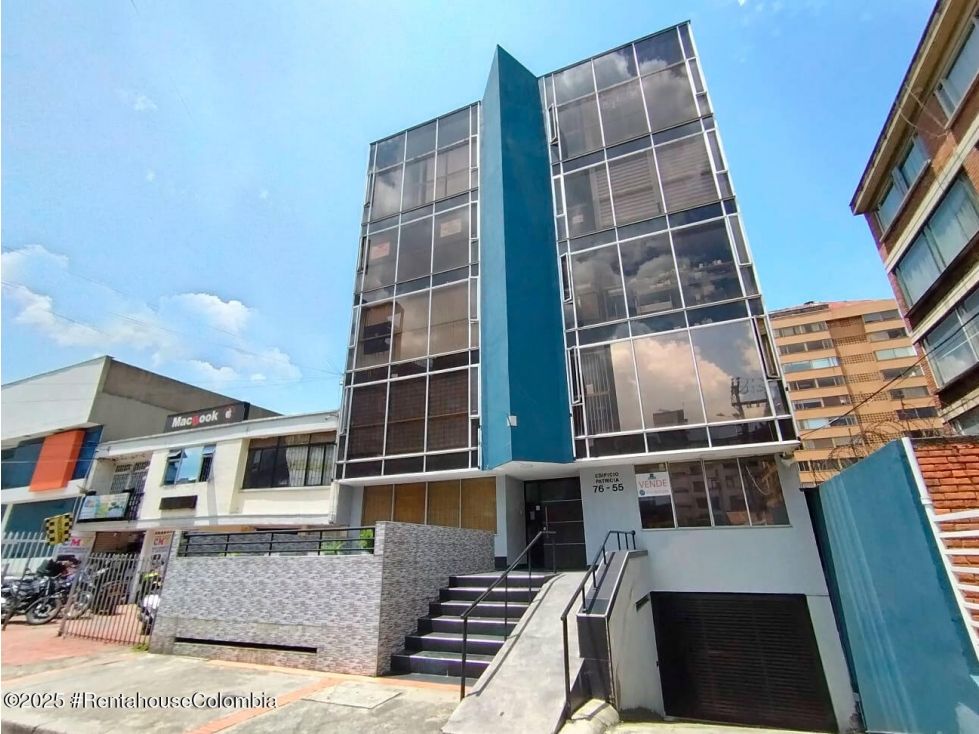 Oficina en venta Cundinamarca Bogotá Lago Gaitan 20 m2 Habitaciones 0 Baños 1 Garajes 0 Precio $110000000