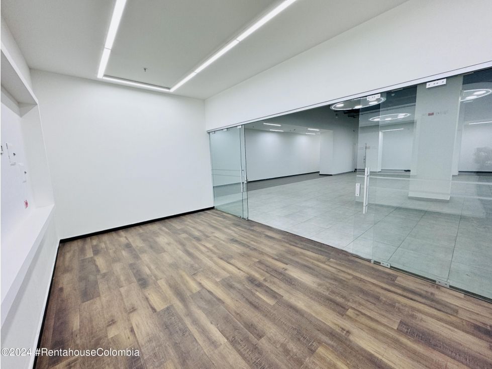Local en arriendo Cundinamarca Bogotá Villa Del Rio 317 m2 Habitaciones 0 Baños 0 Garajes 0 Precio $19700000