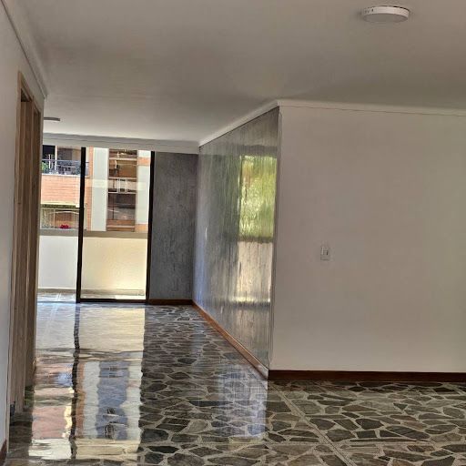 Apartamento en arriendo Antioquia Medellín Las Acacias 170 m2 Habitaciones 4 Baños 3 Garajes 1 Precio $4400000