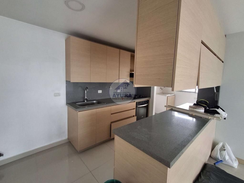 Apartamento en arriendo Antioquia Envigado Jardines 124 m2 Habitaciones 3 Baños 2 Garajes 2 Precio $5900000