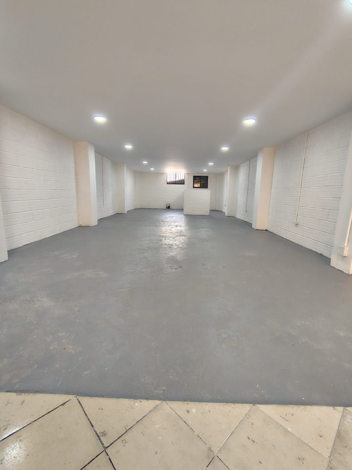 Local en arriendo Antioquia Itagüí Santa Maria Et I 124 m2 Habitaciones 0 Baños 2 Garajes 0 Precio $3850000