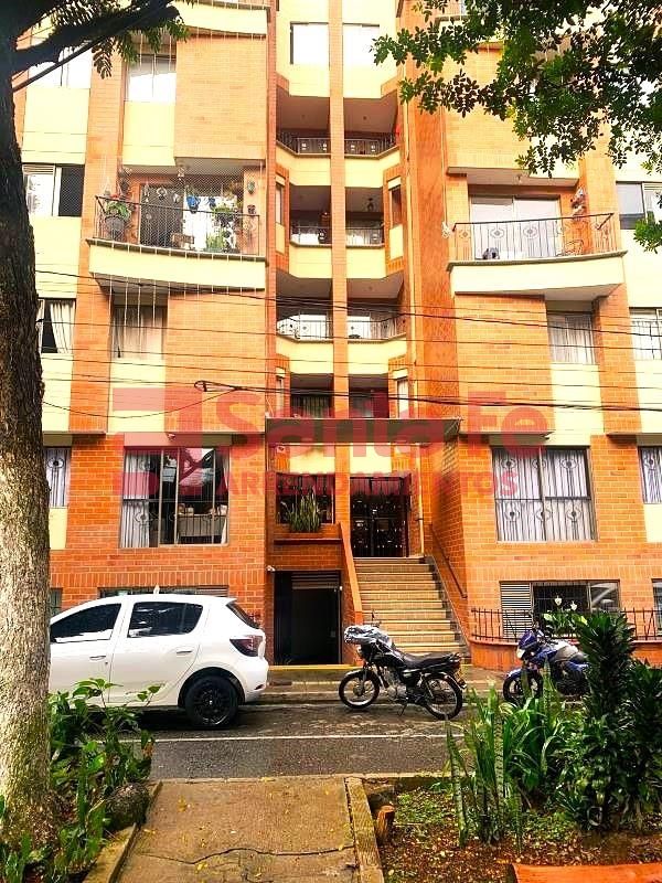 Apartamento en arriendo Antioquia Medellín La Inmaculada 101 m2 Habitaciones 3 Baños 2 Garajes 1 Precio $2500000