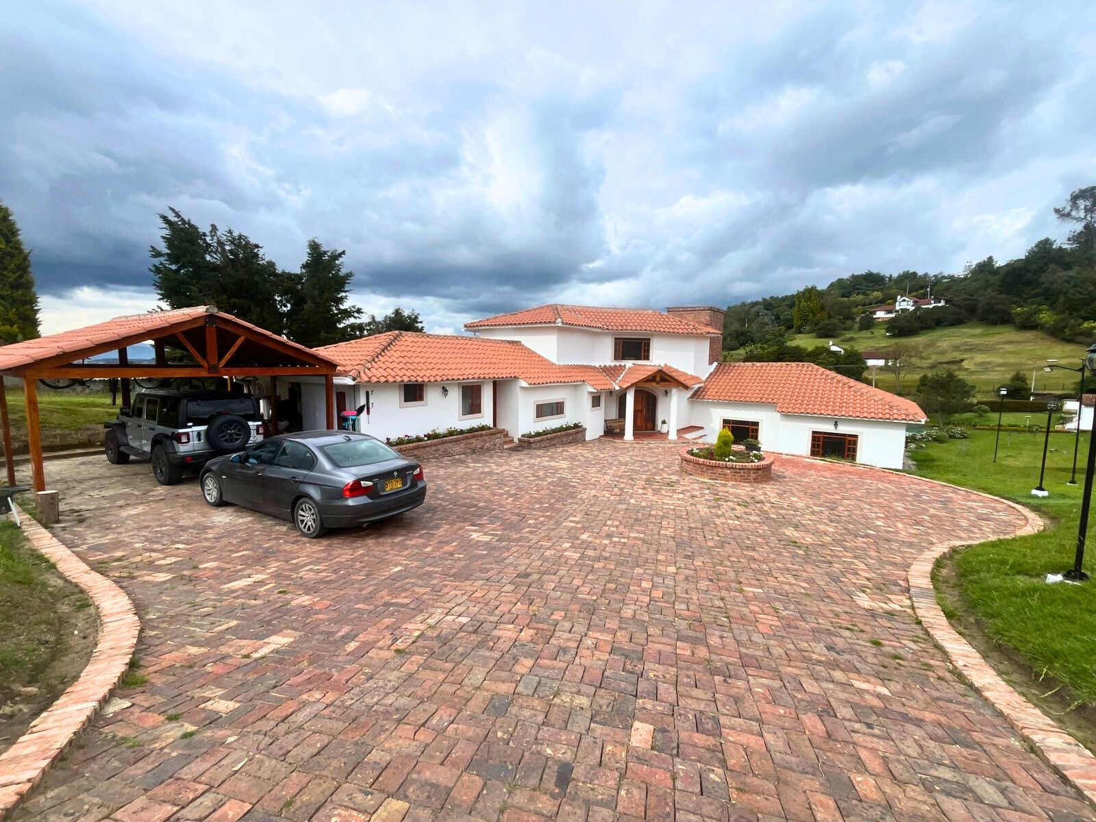 Casa en venta Cundinamarca Chía Chia 470 m2 Habitaciones 5 Baños 6 Garajes 2 Precio $2100000000