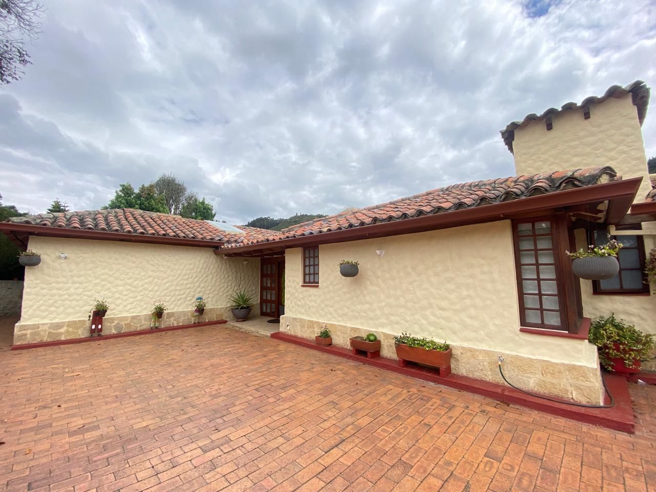 Casa en arriendo Cundinamarca Chía Chia 366 m2 Habitaciones 4 Baños 7 Garajes 5 Precio $13000000