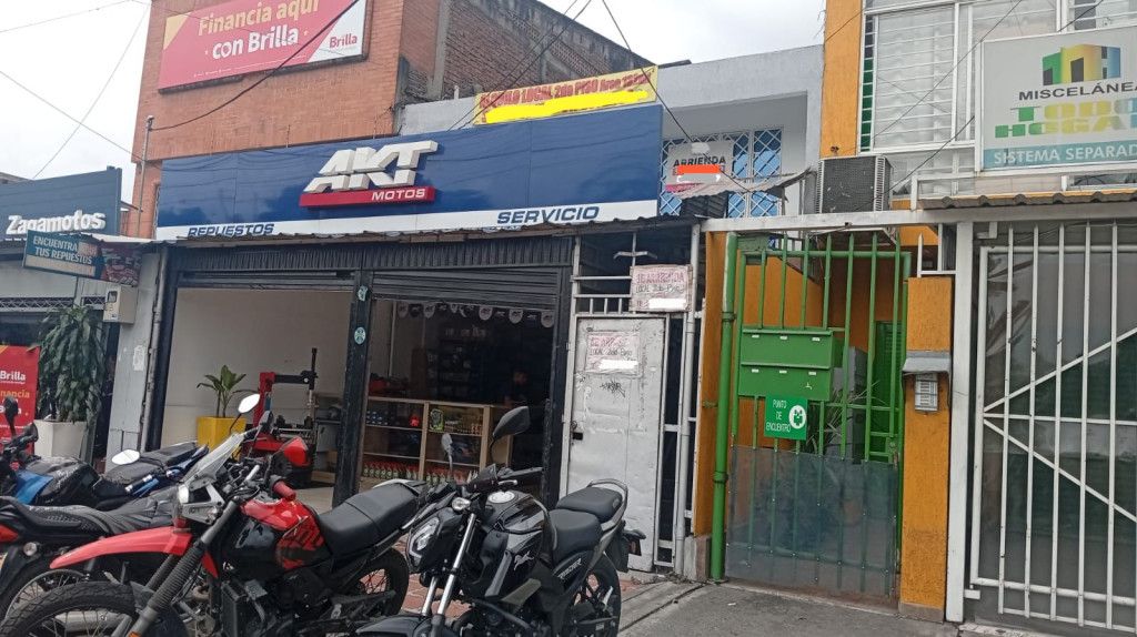 Local en arriendo Valle Del Cauca Cali Alfonso López Ii Etapa 132 m2 Habitaciones 0 Baños 2 Garajes 0 Precio $2450000