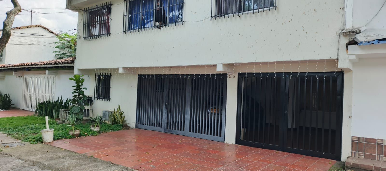 Casa en venta Valle Del Cauca Cali Tequendama 380 m2 Habitaciones 7 Baños 4 Garajes 2 Precio $750000000