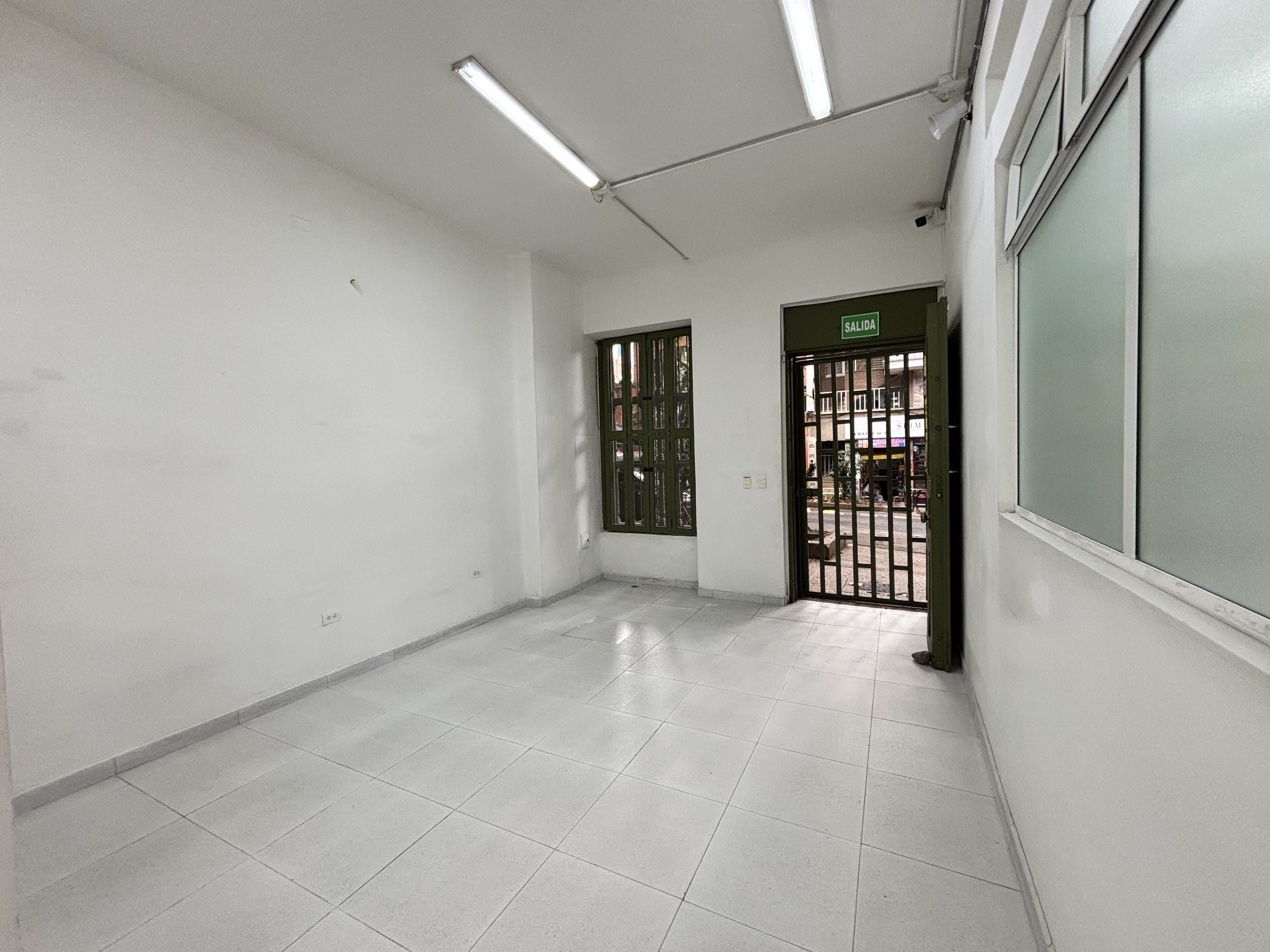 Casa en arriendo Antioquia Medellín Boston 450 m2 Habitaciones 6 Baños 6 Garajes 0 Precio $17000000