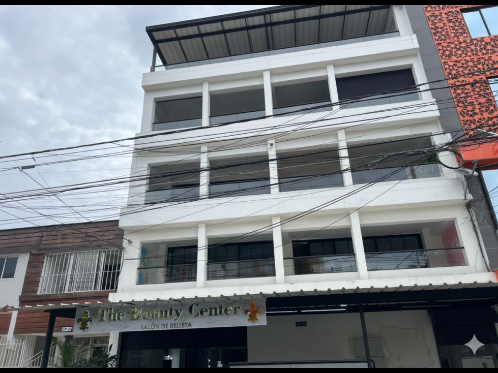 Oficina en arriendo Antioquia Medellín Rosales 180 m2 Habitaciones 0 Baños 2 Garajes 0 Precio $6500000