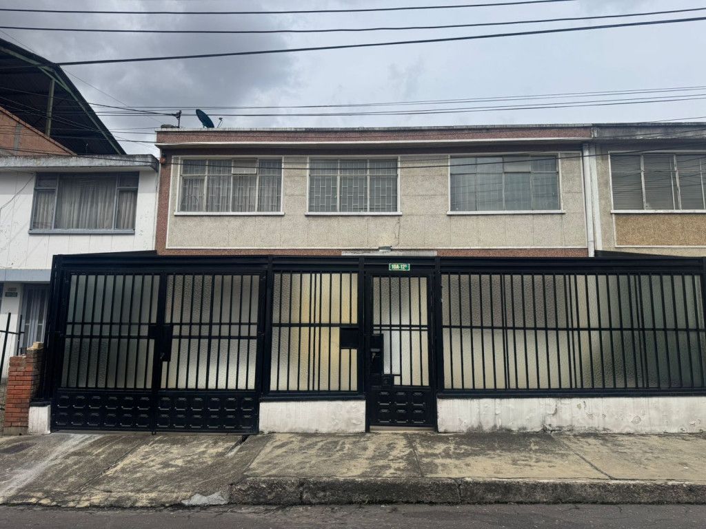 Casa en venta Cundinamarca Bogotá Ciudad Jardín Sur 139 m2 Habitaciones 5 Baños 3 Garajes 0 Precio $670000000