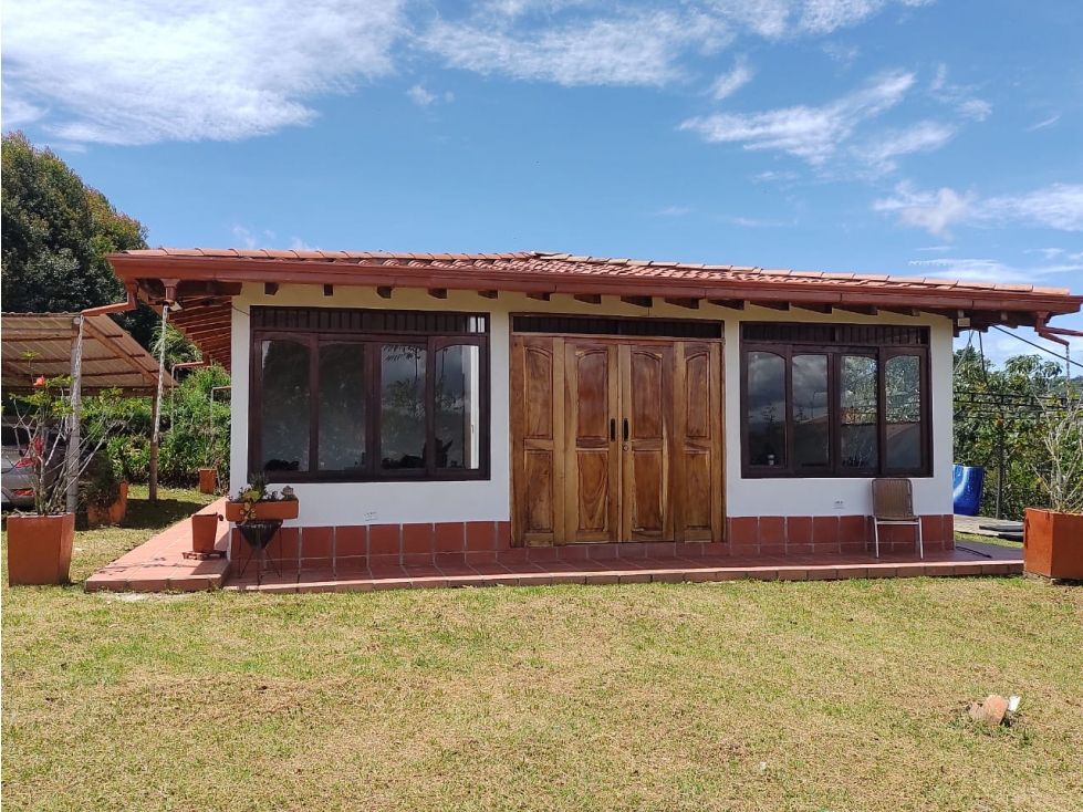 Casa Campestre en venta Antioquia Marinilla El Convento 110 m2 Habitaciones 3 Baños 2 Garajes 6 Precio $830000000