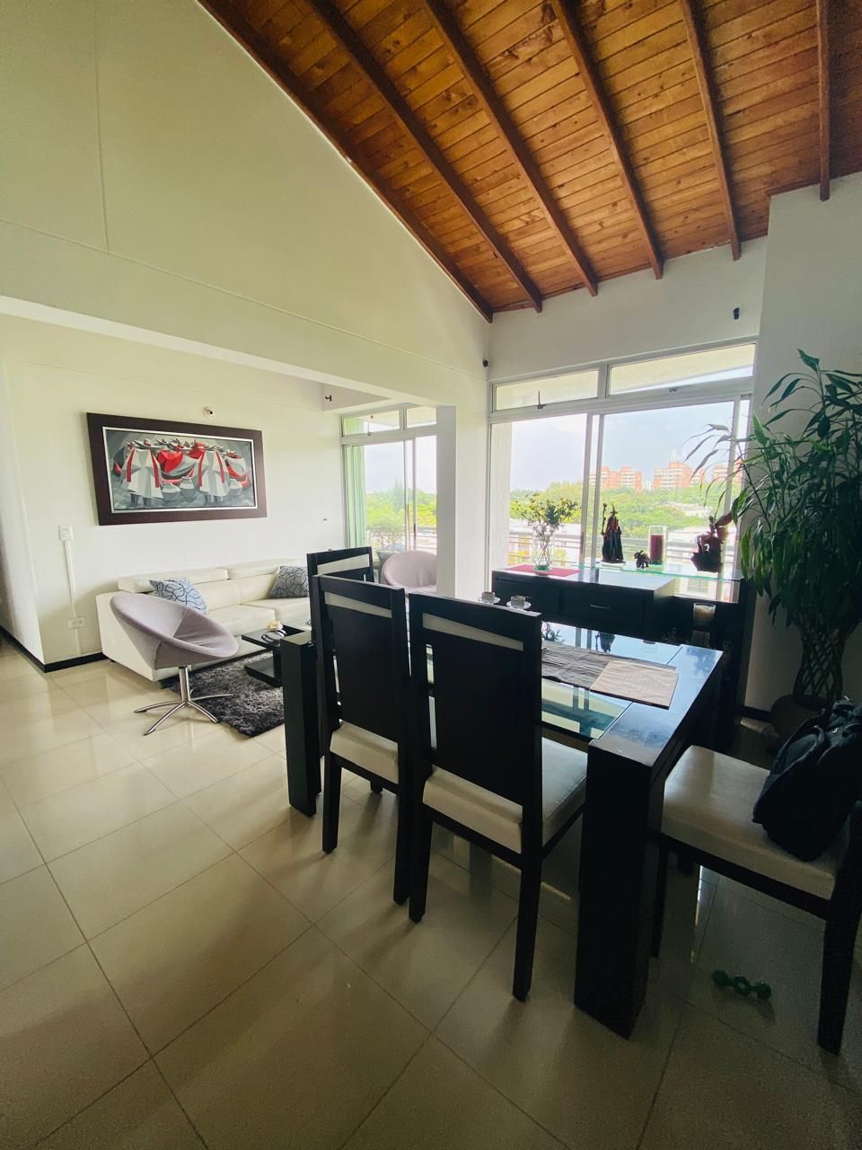 Apartamento en venta Valle Del Cauca Cali Ciudad Capri 97 m2 Habitaciones 3 Baños 3 Garajes 2 Precio $420000000