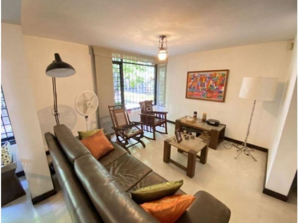 Casa en venta Antioquia Medellín La Candelaria 230 m2 Habitaciones 6 Baños 3 Garajes 4 Precio $1450000000