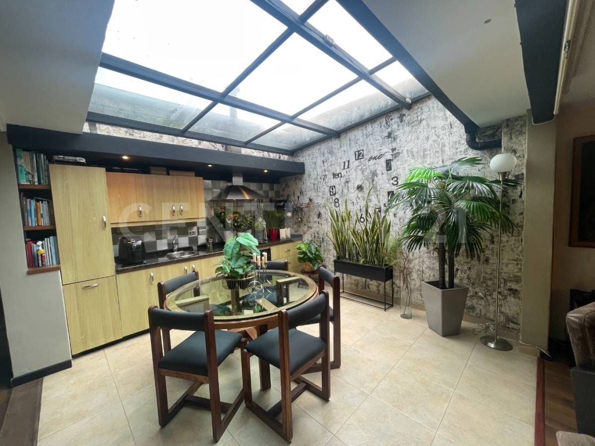 Casa en venta Antioquia Envigado La Pradera 220 m2 Habitaciones 3 Baños 4 Garajes 2 Precio $1290000000