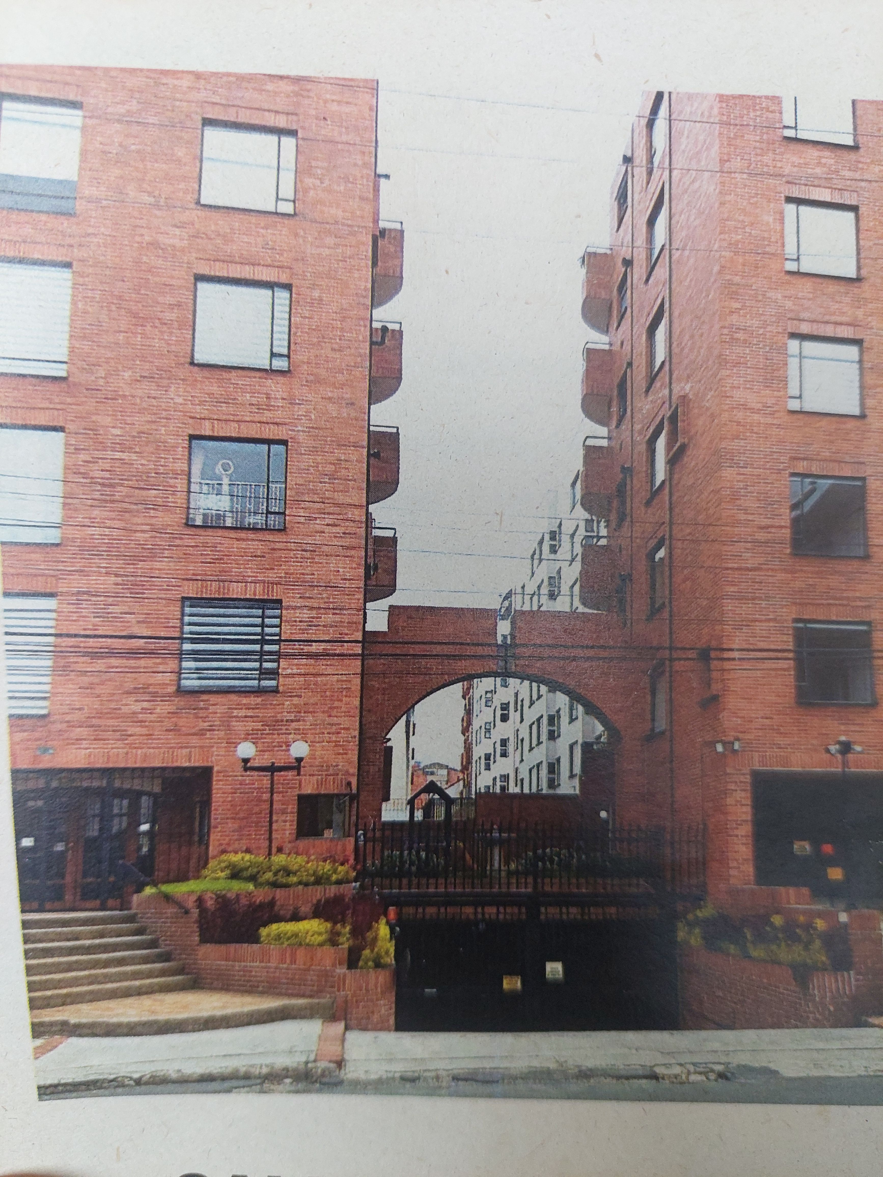 Apartamento en arriendo Cundinamarca Bogotá Cedro Salazar 77 m2 Habitaciones 3 Baños 2 Garajes 1 Precio $2850000