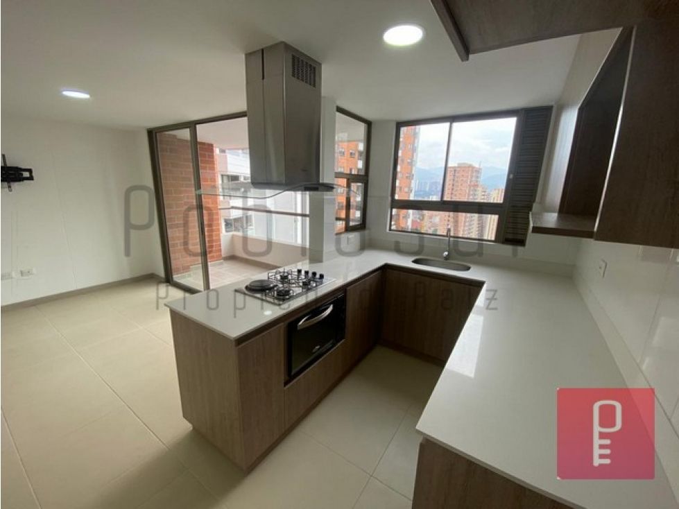 Apartamento en arriendo Antioquia Medellín San Antonio De Prado 85 m2 Habitaciones 3 Baños 2 Garajes 1 Precio $3400000