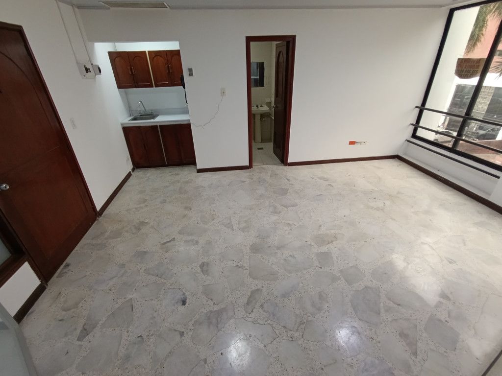 Oficina en arriendo Valle Del Cauca Cali Versalles 50 m2 Habitaciones 0 Baños 1 Garajes 0 Precio $1500000