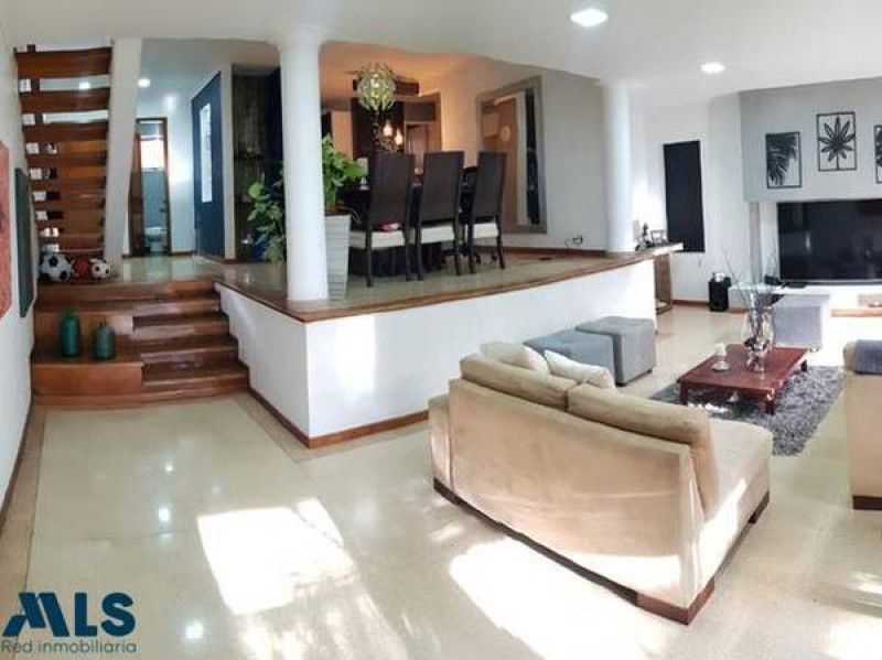 Casa en venta Antioquia Medellín San Benito 229 m2 Habitaciones 3 Baños 4 Garajes 2 Precio $1400000000
