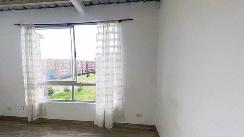 Inmuebles en Remate Apartamento en venta Cundinamarca Soacha Cr Azahar 49 m2 Habitaciones 3 Baños 2 Garajes 0 Precio $153000000