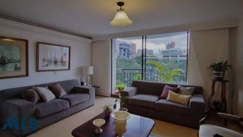 Apartamento en venta Antioquia Medellín Los Naranjos 115 m2 Habitaciones 3 Baños 2 Garajes 2 Precio $765000000