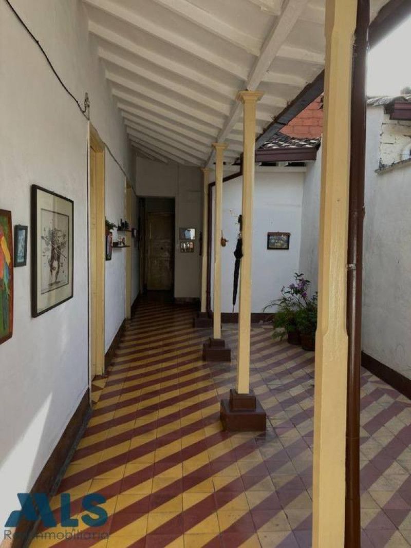 Casa en venta Antioquia Medellín Belen 180 m2 Habitaciones 3 Baños 2 Garajes 0 Precio $1500000000