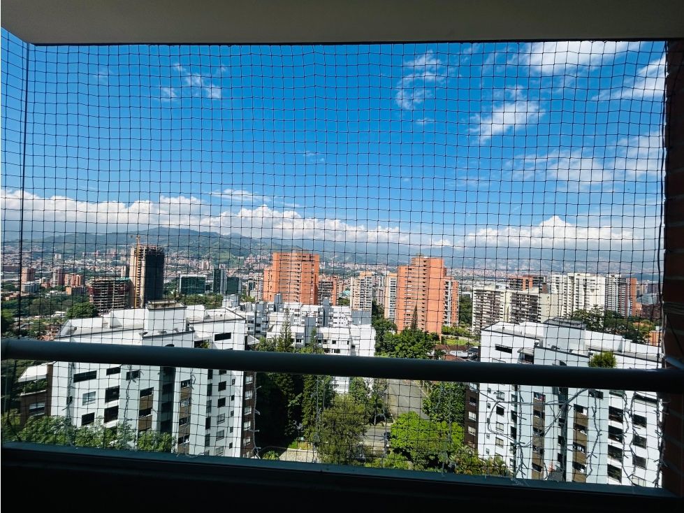 Apartamento en arriendo Antioquia Medellín Los Balsos No1 160 m2 Habitaciones 3 Baños 5 Garajes 2 Precio $7200000