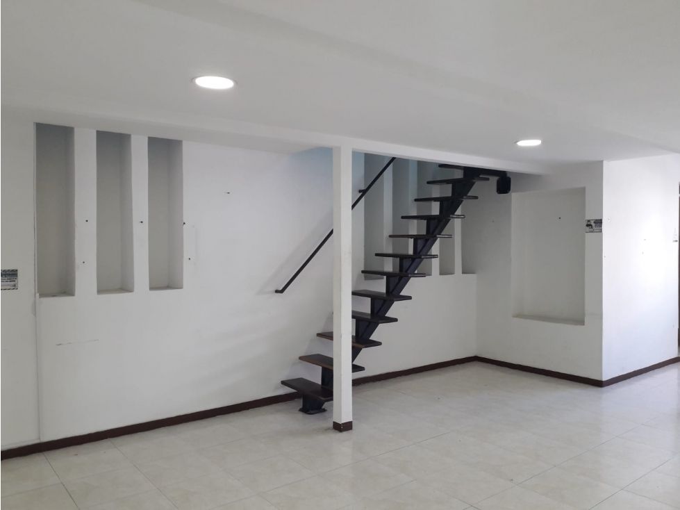 Oficina en arriendo Antioquia Envigado Pontevedra 65 m2 Habitaciones 0 Baños 1 Garajes 1 Precio $3500000