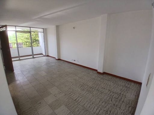 Casa en arriendo Antioquia Medellín Santa Teresita 400 m2 Habitaciones 7 Baños 3 Garajes 0 Precio $7000000