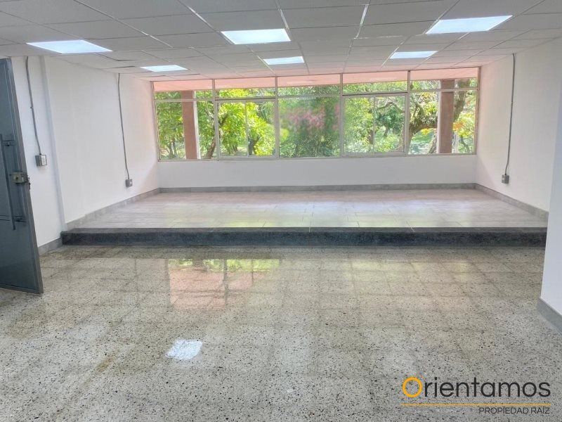 Oficina en arriendo Antioquia Medellín Nueva Villa De Aburra 56 m2 Habitaciones 0 Baños 1 Garajes 0 Precio $2850000