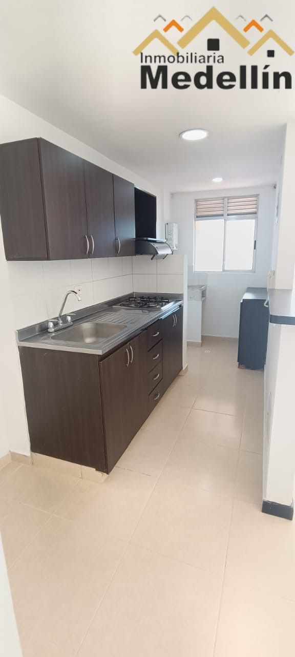 Apartamento en arriendo Antioquia Itagüí Ditaires 70 m2 Habitaciones 3 Baños 2 Garajes 1 Precio $2600000