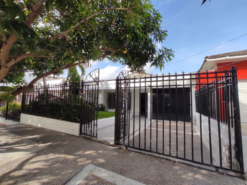 Casa en arriendo Atlántico Barranquilla Santana 345 m2 Habitaciones 3 Baños 2 Garajes 1 Precio $3000000