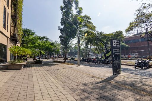 Local en arriendo Antioquia Medellín La Aguacatala 60 m2 Habitaciones 0 Baños 1 Garajes 0 Precio $4200000