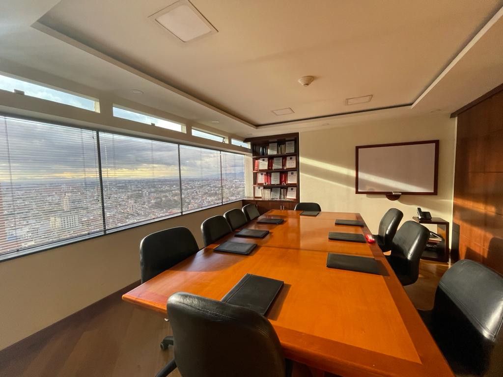 Oficina en venta Cundinamarca Bogotá Samper 440 m2 Habitaciones 0 Baños 6 Garajes 3 Precio $2400000000