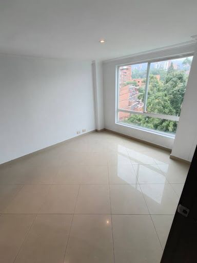 Apartamento en arriendo Antioquia Medellín El Diamante No2 60 m2 Habitaciones 2 Baños 2 Garajes 1 Precio $3200000