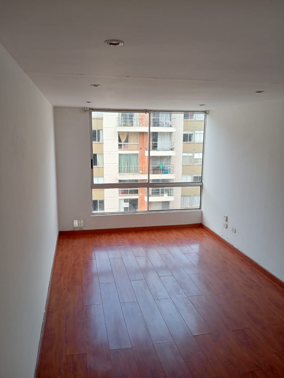Apartamento en venta Cundinamarca Bogotá El Palmar 45 m2 Habitaciones 2 Baños 1 Garajes 1 Precio $220000000