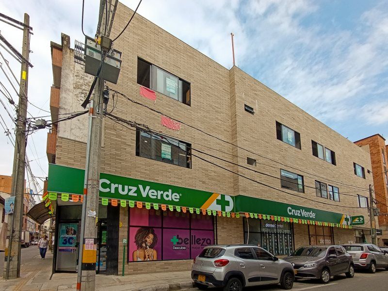Oficina en arriendo Antioquia Medellín San Bernardo 42 m2 Habitaciones 0 Baños 1 Garajes 0 Precio $3000000