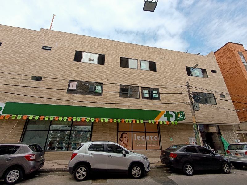 Oficina en arriendo Antioquia Medellín San Bernardo 41 m2 Habitaciones 0 Baños 1 Garajes 0 Precio $3000000