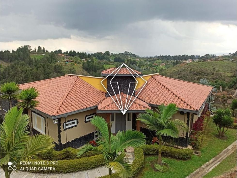 Finca en venta Antioquia Rionegro Rionegro 336 m2 Habitaciones 3 Baños 2 Garajes 2 Precio $2380000000