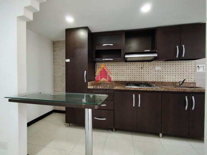 Apartamento en arriendo Antioquia Envigado Loma Del Barro 55 m2 Habitaciones 3 Baños 2 Garajes 0 Precio $1800000